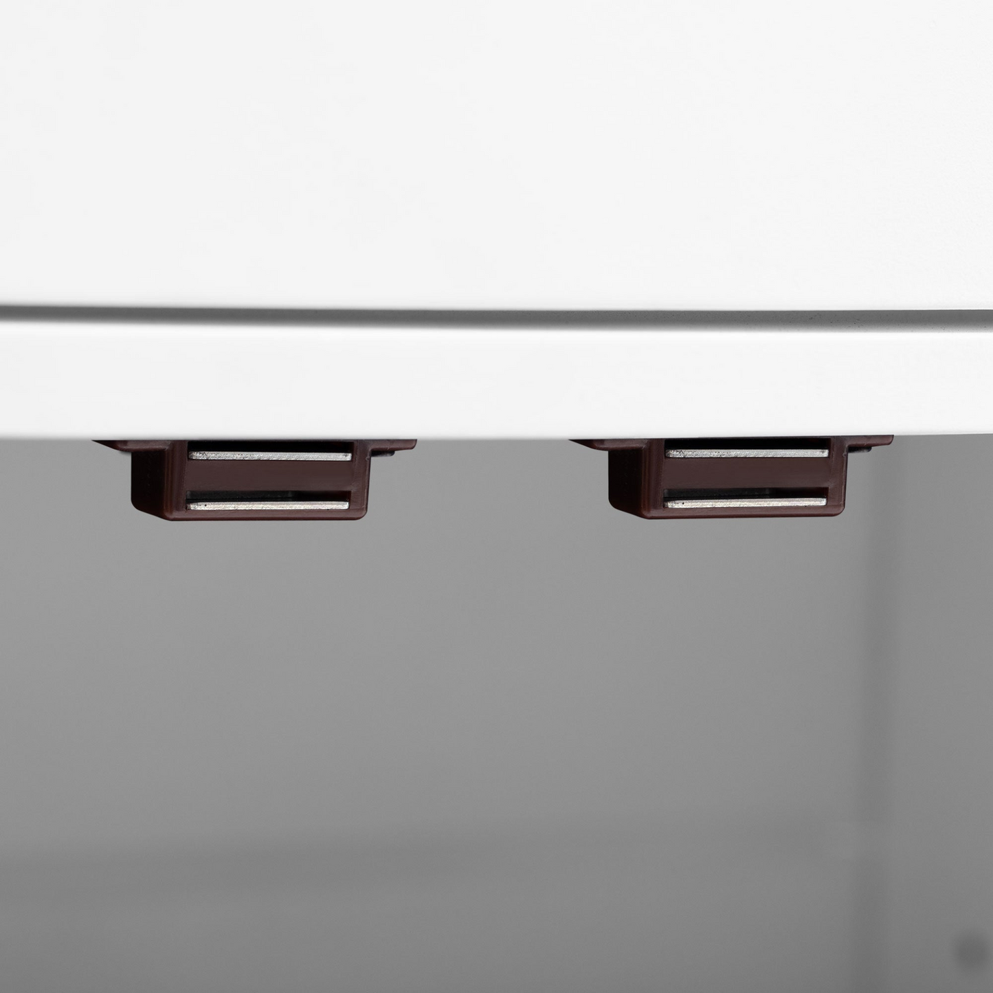Curved Design Storage Cabinet made of Fraxinus Mandschuric Solid Wood Veneer, Adjustable Shelves, Suitable for Corridors, Entrances and Study.