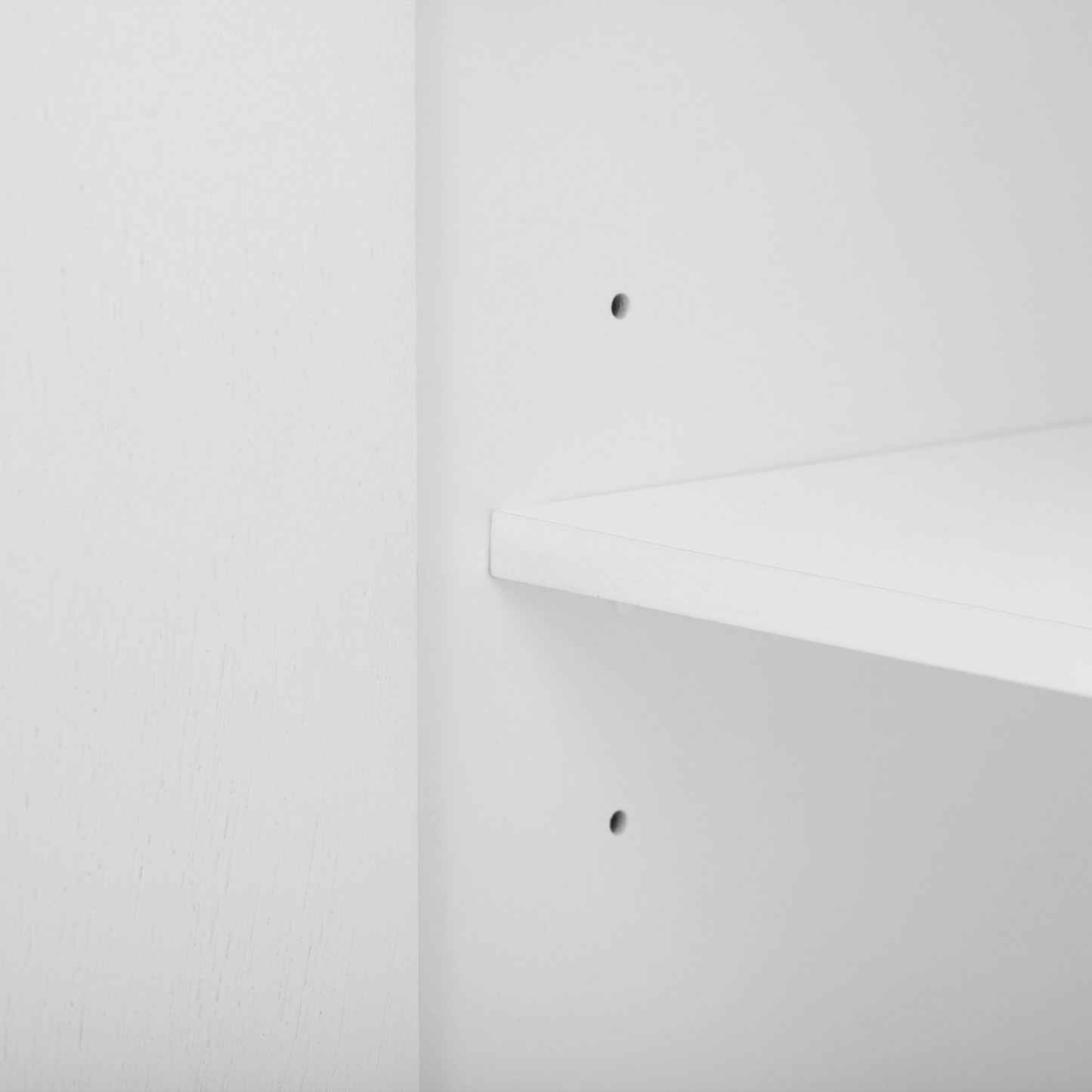 Light Luxury Designed Cabinet with Unique Support Legs and Adjustable Shelves, Suitable for Living Rooms, Corridors, and Study Rooms.