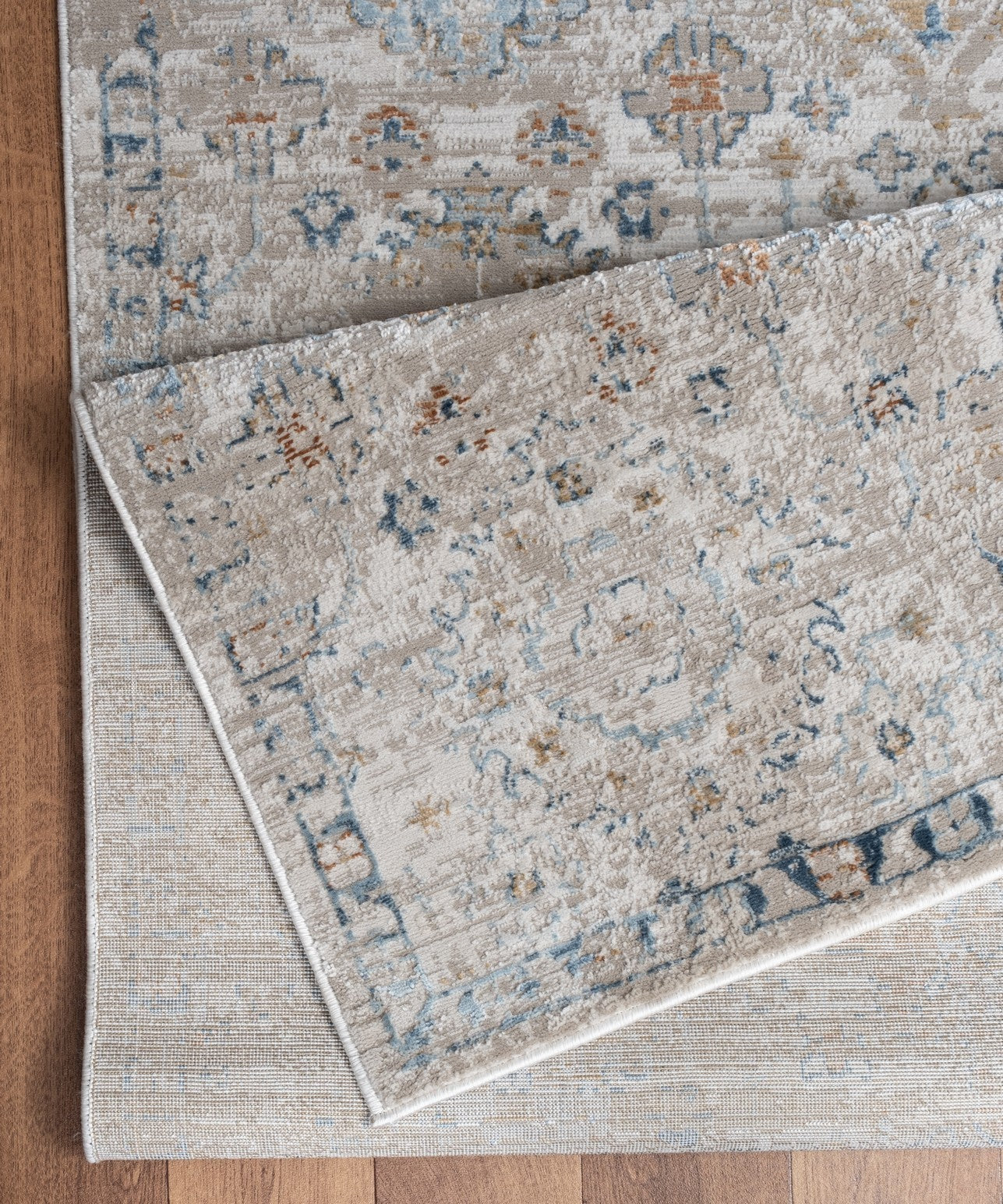 Noble GC_GEN7006 Ivory 5 ft. 3 in. x 7 ft. 3 in. Area Rug