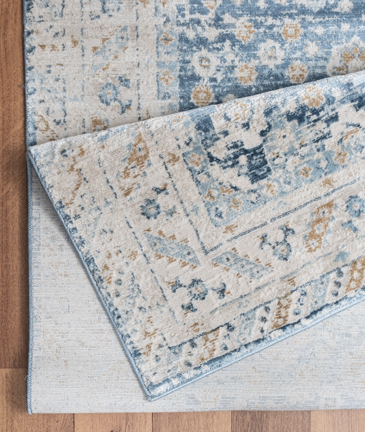 Noble GC_GEN7003 Blue 2 ft. x 3 ft. Area Rug