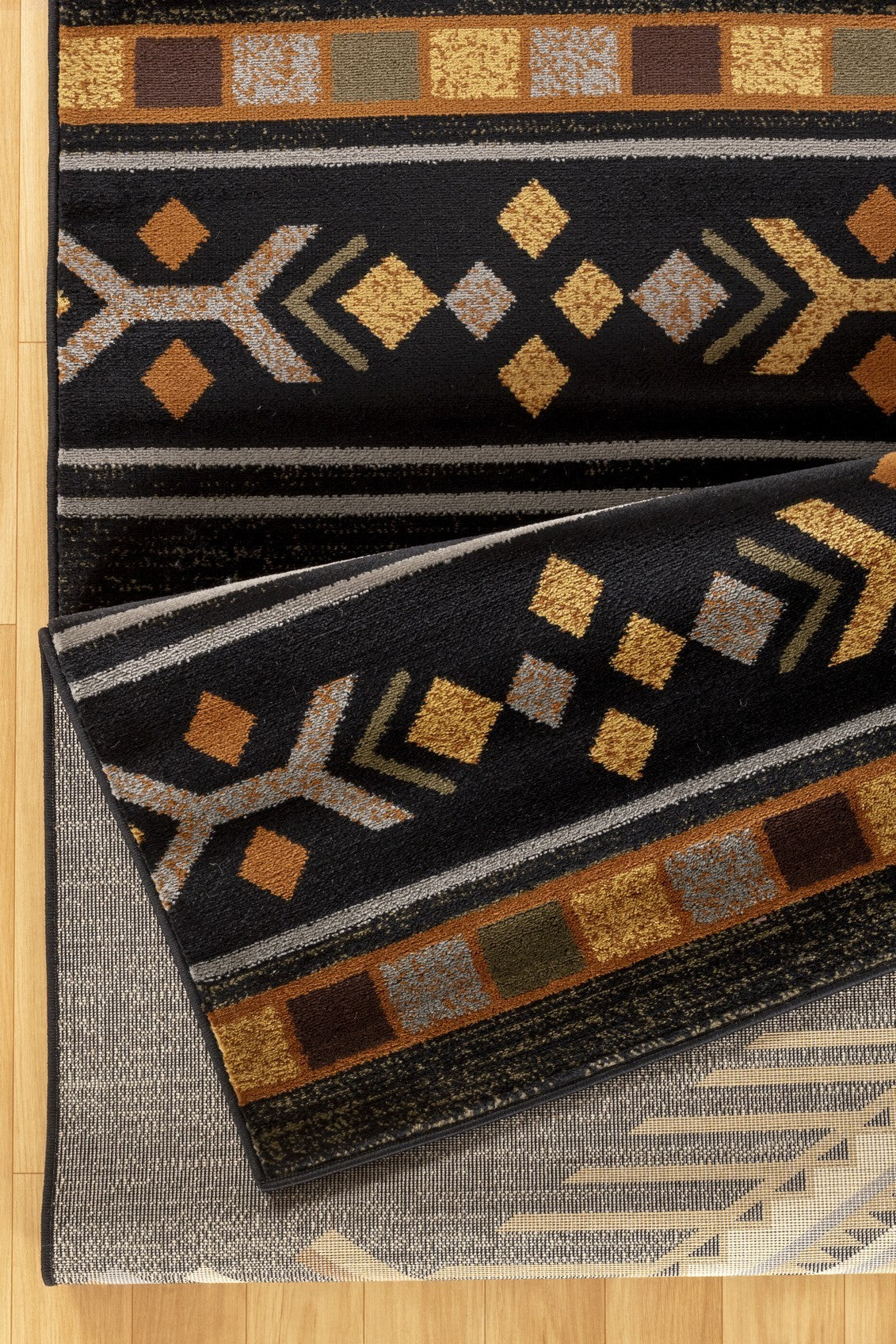 Tribes GC_YLS4001 Black 2 ft. x 3 ft. Southwest Area Rug