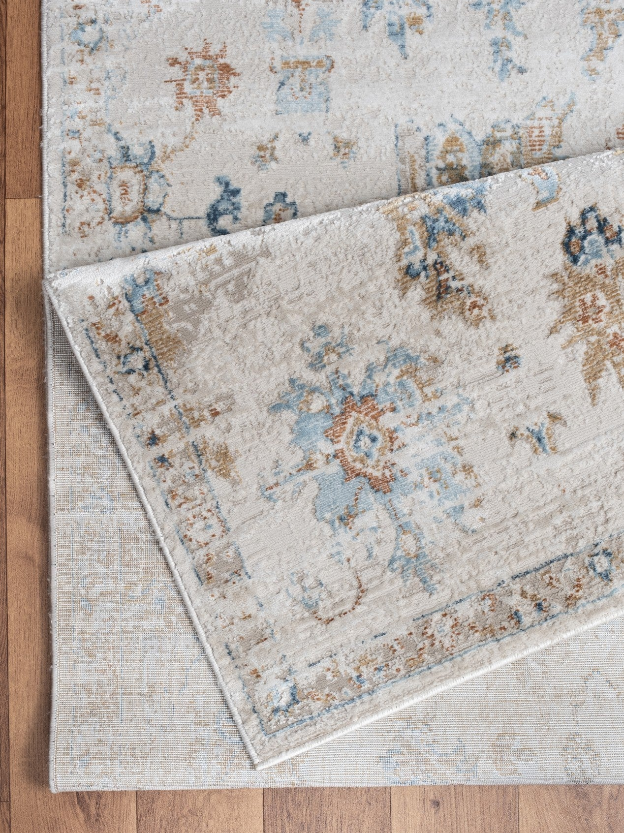 Noble GC_GEN7007 Ivory 2 ft. 7 in. x 7 ft. 3 in. Area Rug