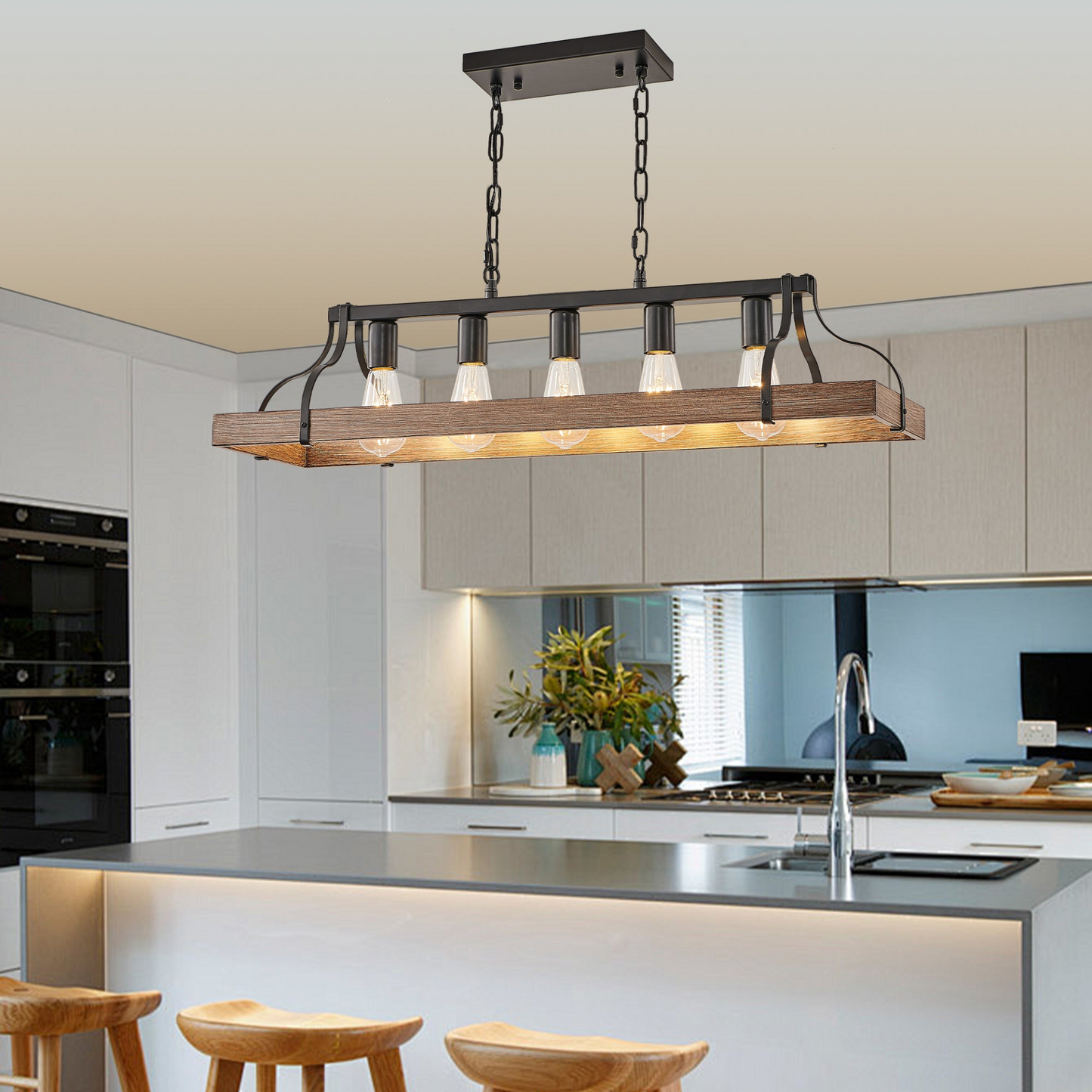 33.7-Inch Black and Faux Wood Grain Pendant Light, 5 E26 Bulb Sockets, Adjustable Chain Height – Modern Farmhouse Chandelier for Dining Room, Kitchen, or Living Room (Bulb Not Included)