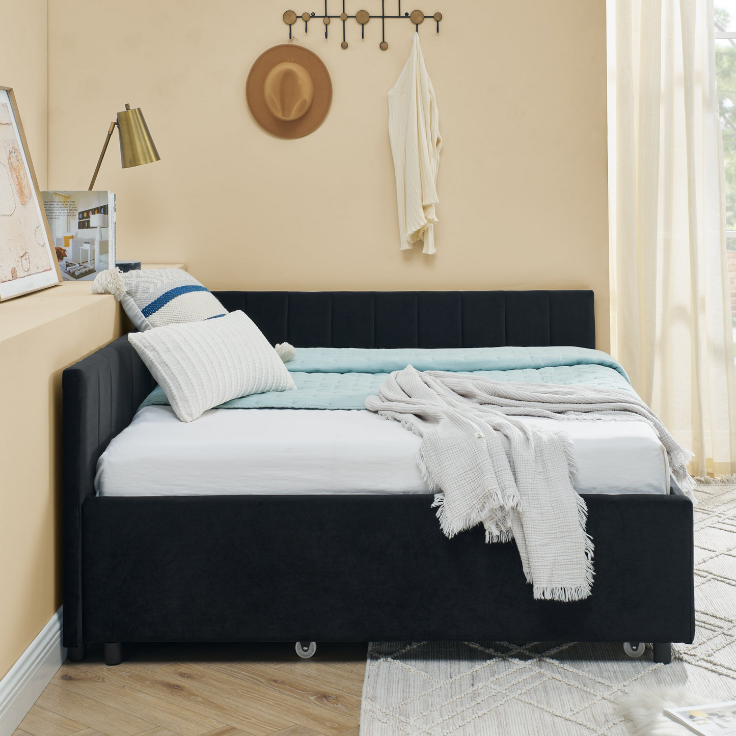 Full Size Daybed with Trundle Upholstered Tufted Sofa Bed, Sofa Bed Frame with Comfortable Backrest and Armrests, Velvet, Black(79.5''x58''x25'')
